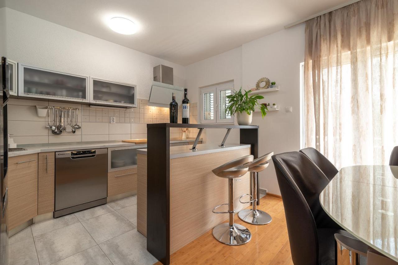 Apartments Fani Trogir Exterior photo