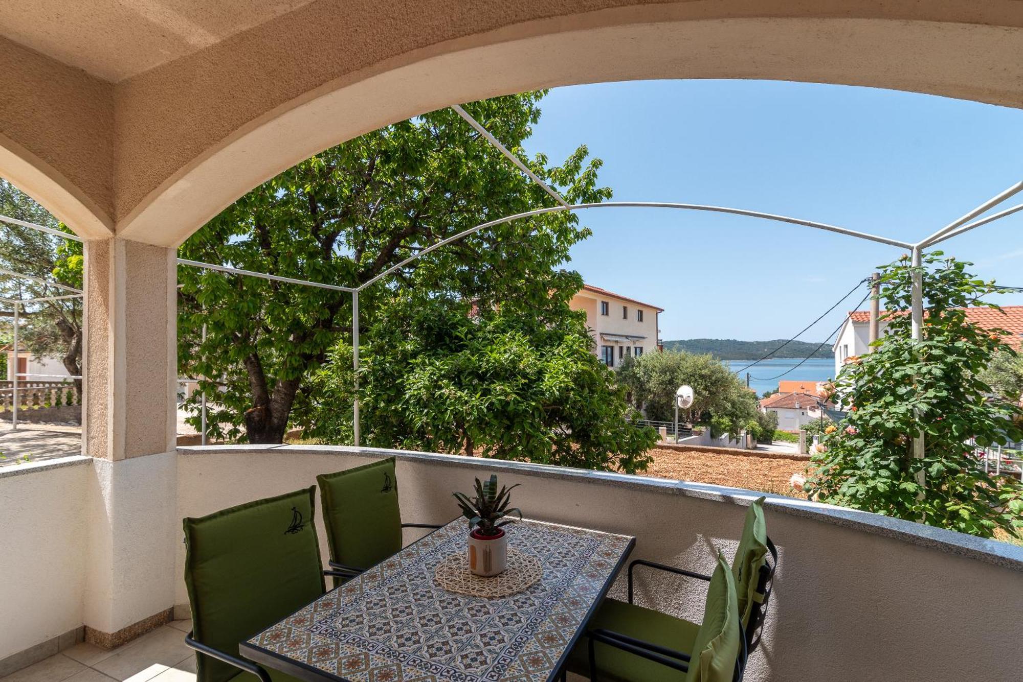 Apartments Fani Trogir Exterior photo